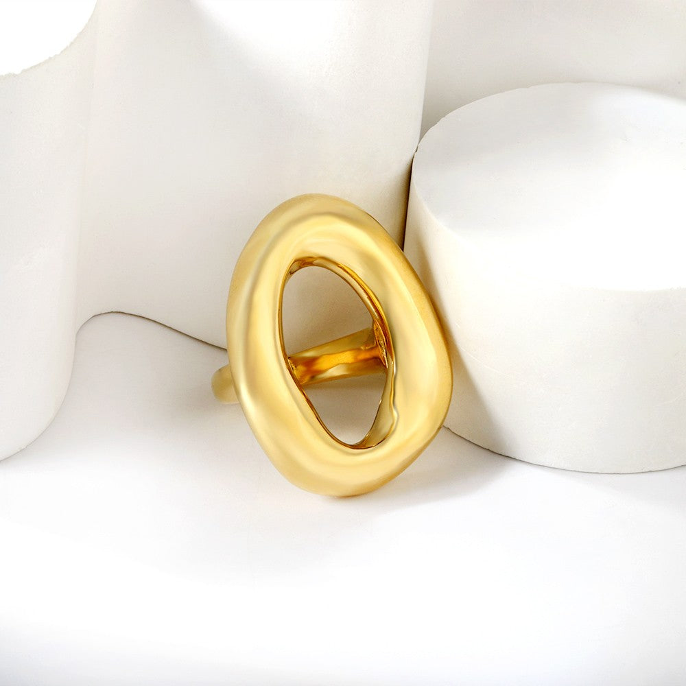 Open Crest – Sculptural 18k Gold Open Ring