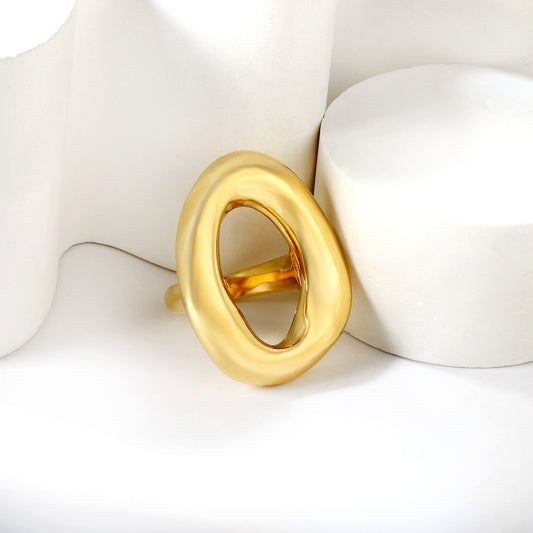 Open Crest – Sculptural 18k Gold Open Ring