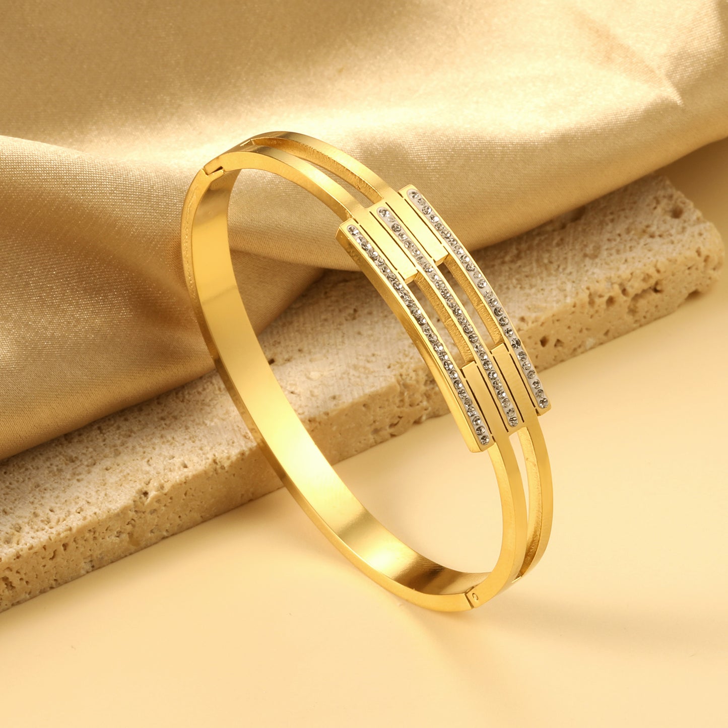 Parallel Glint bracelet